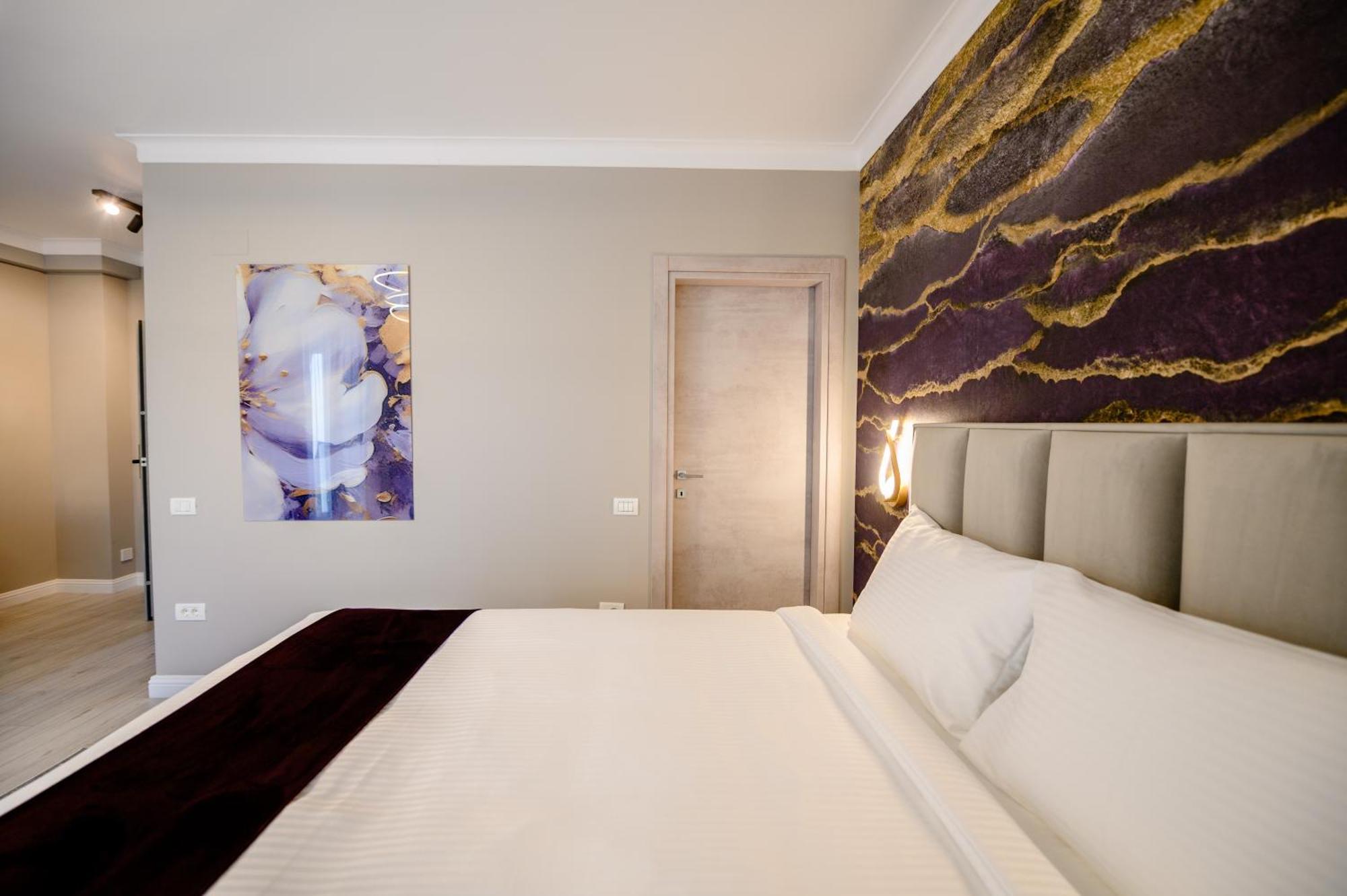 Elitte Inn & Suites Roşu Eksteriør bilde