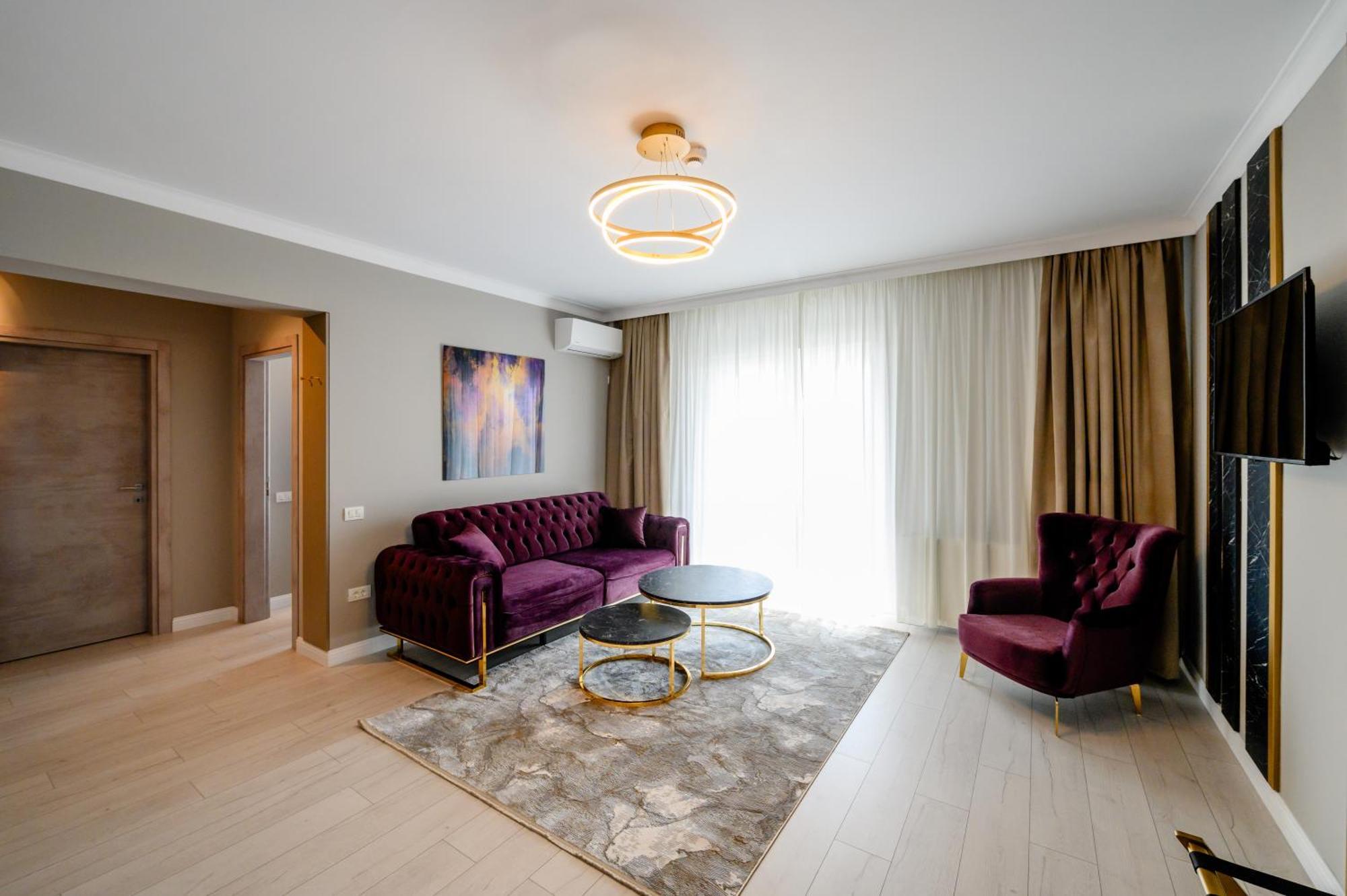 Elitte Inn & Suites Roşu Eksteriør bilde