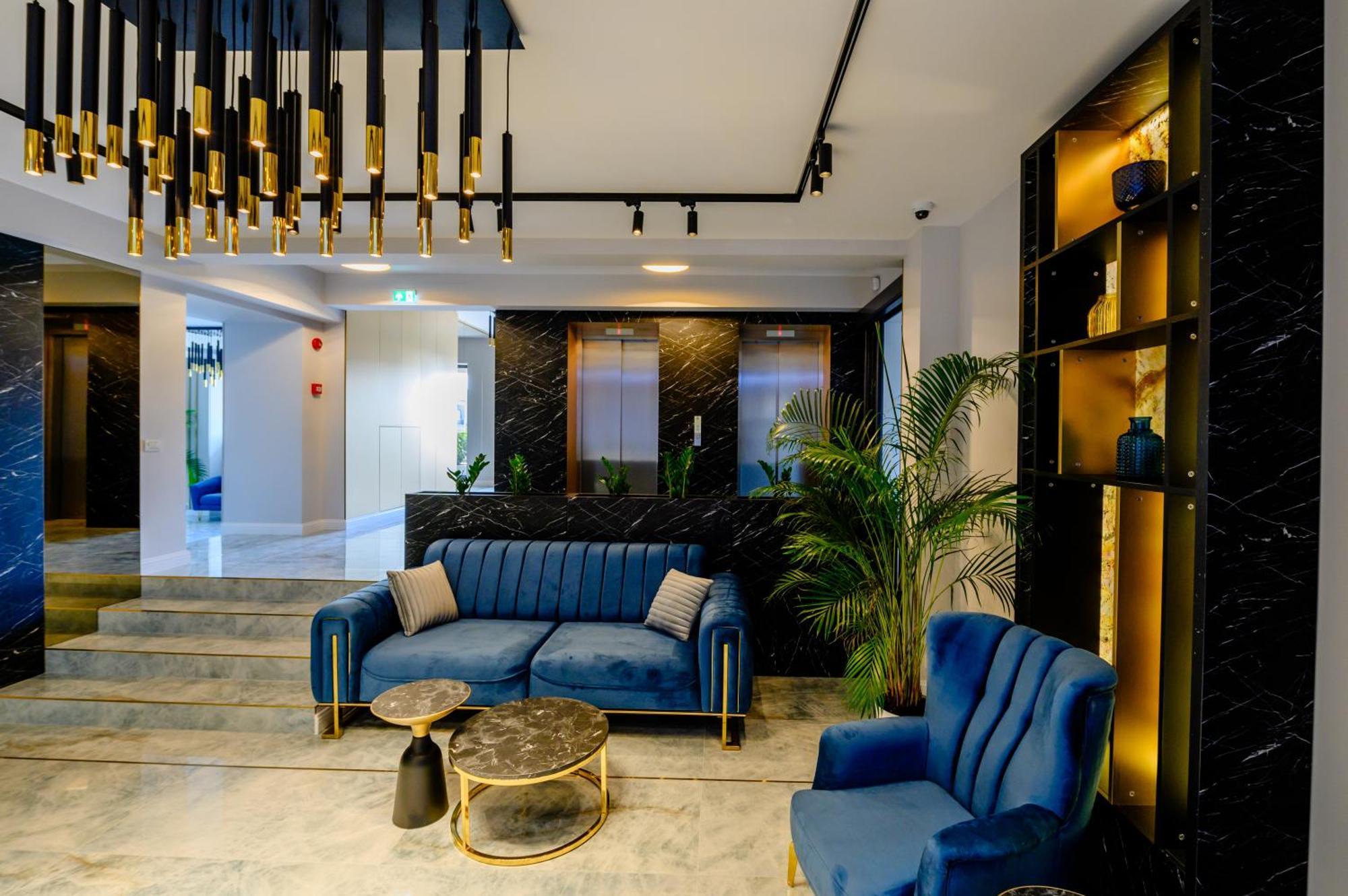 Elitte Inn & Suites Roşu Eksteriør bilde