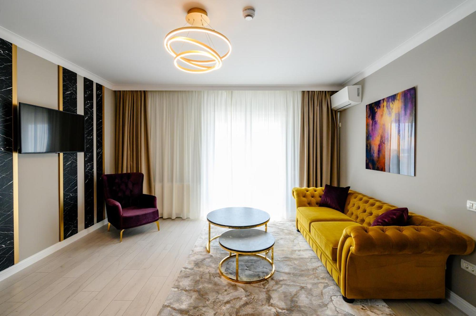 Elitte Inn & Suites Roşu Eksteriør bilde