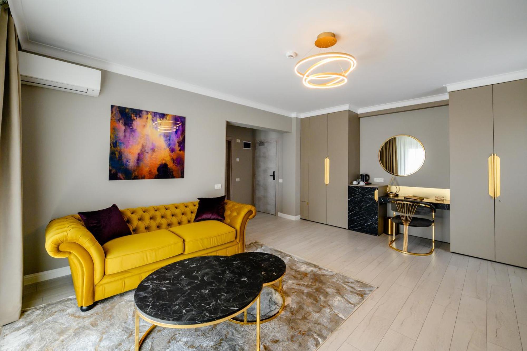 Elitte Inn & Suites Roşu Eksteriør bilde
