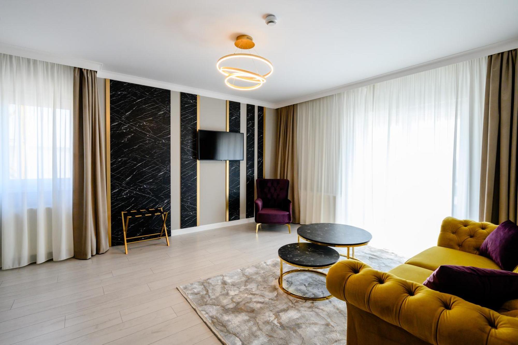 Elitte Inn & Suites Roşu Eksteriør bilde