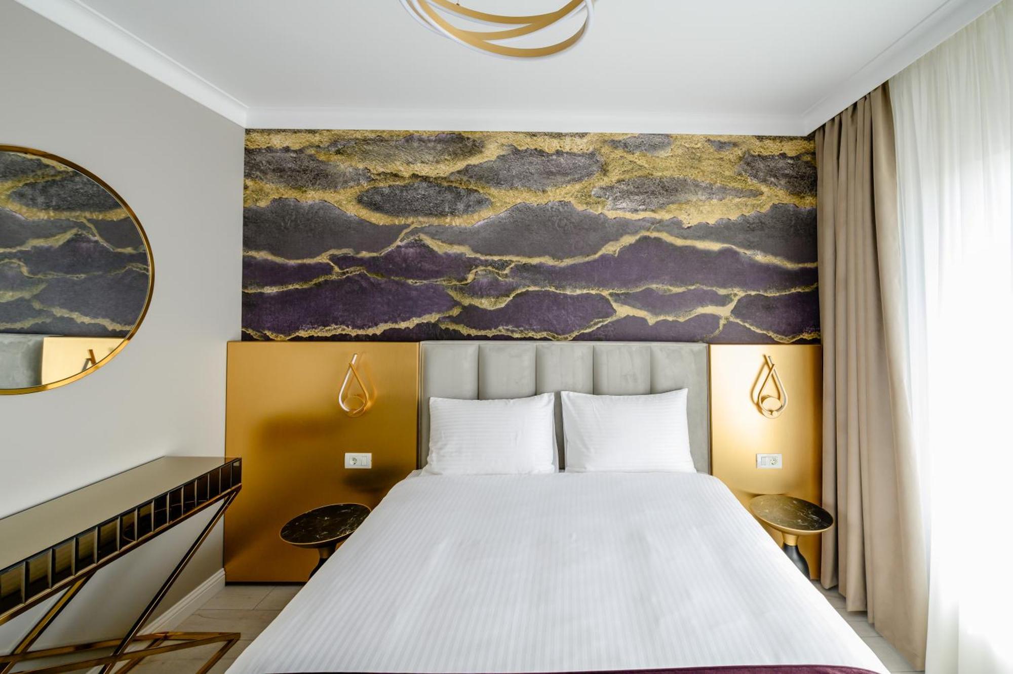Elitte Inn & Suites Roşu Eksteriør bilde