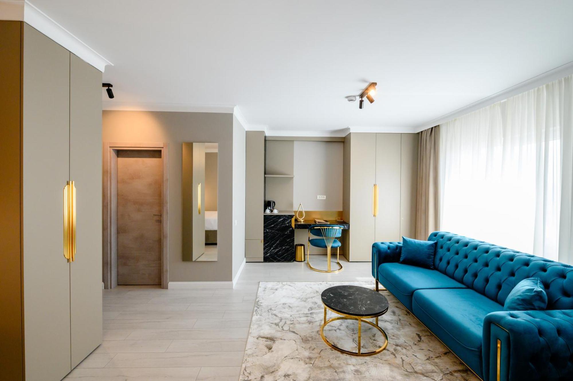 Elitte Inn & Suites Roşu Eksteriør bilde