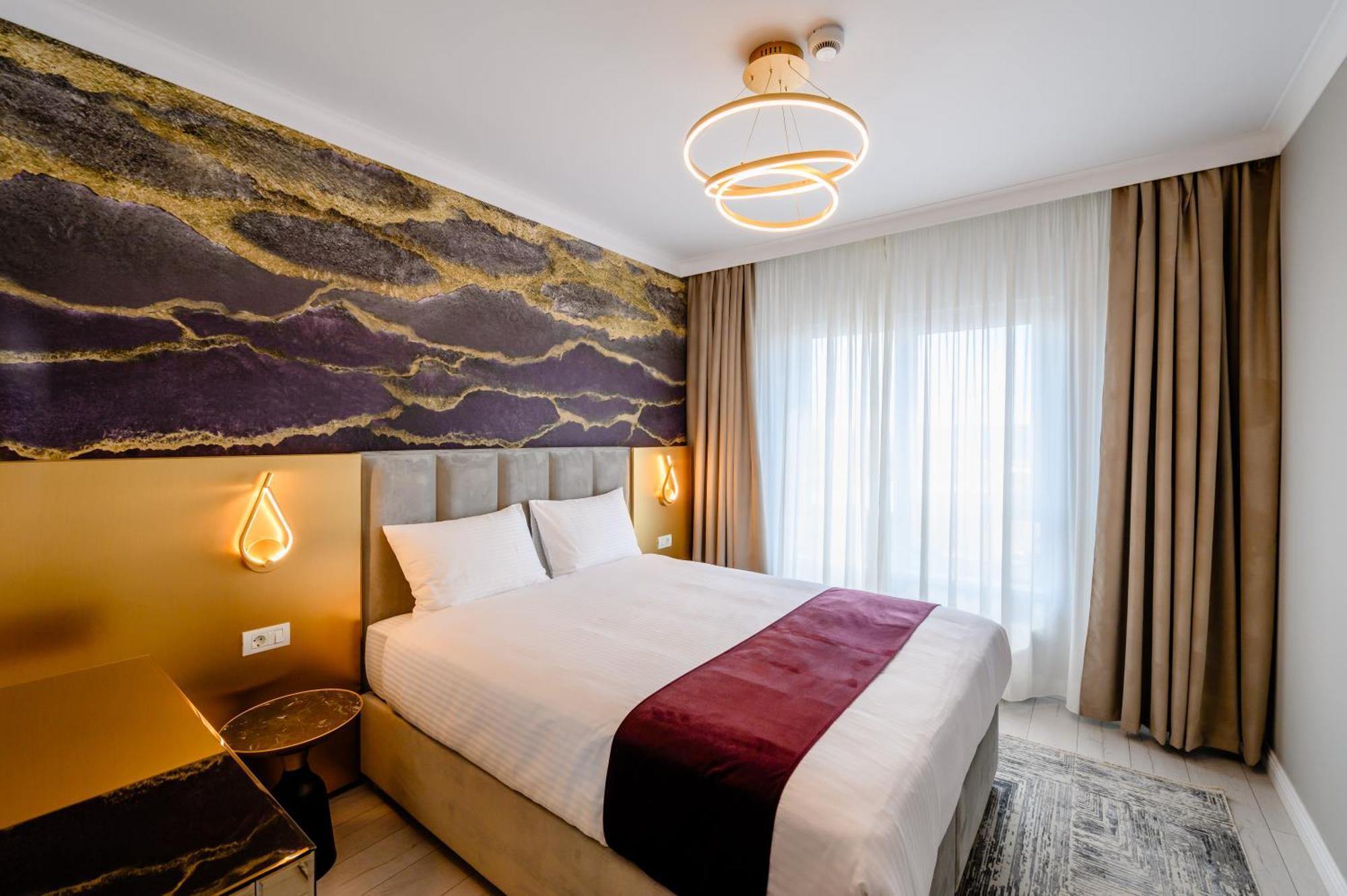 Elitte Inn & Suites Roşu Eksteriør bilde