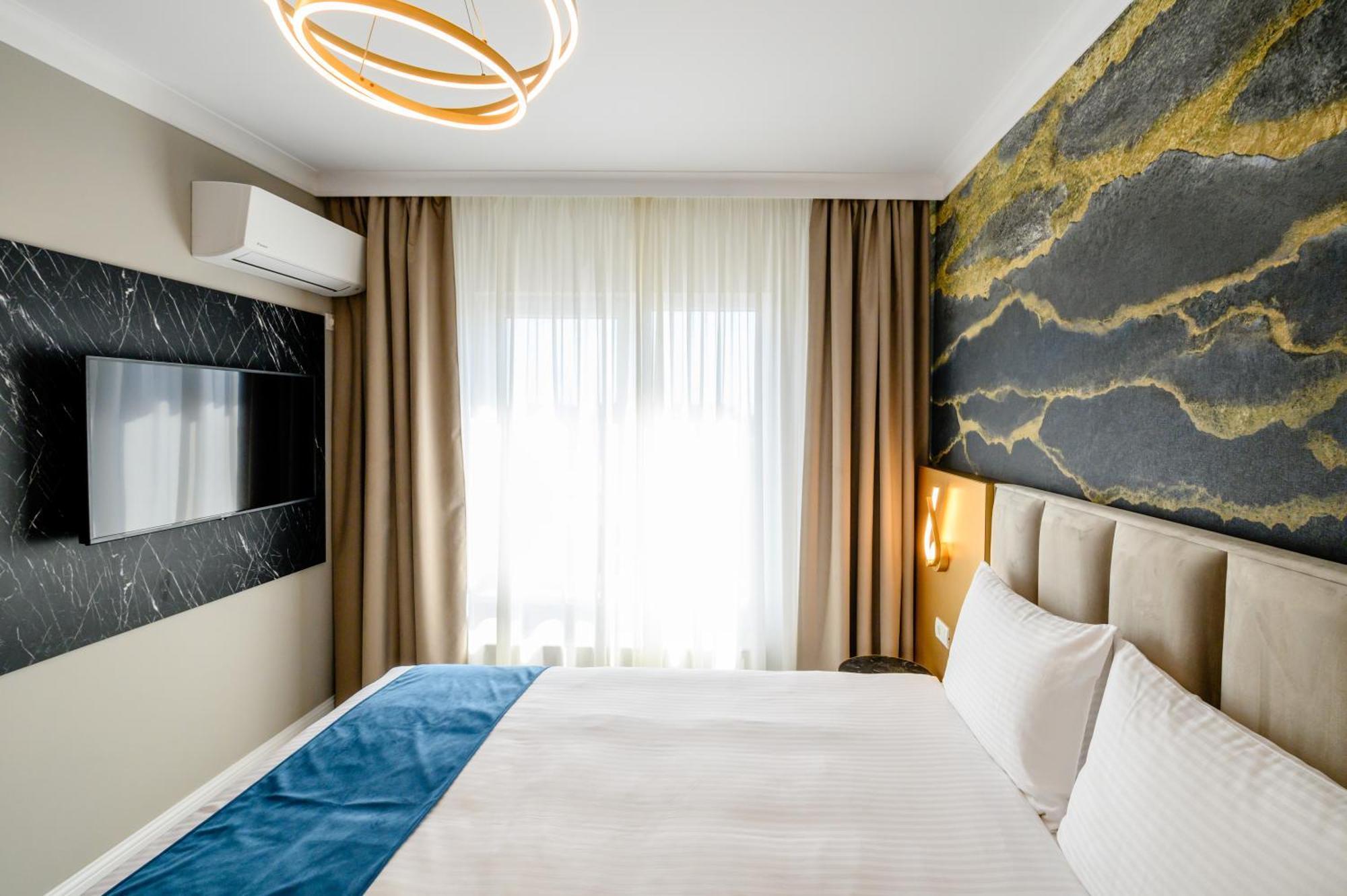 Elitte Inn & Suites Roşu Eksteriør bilde